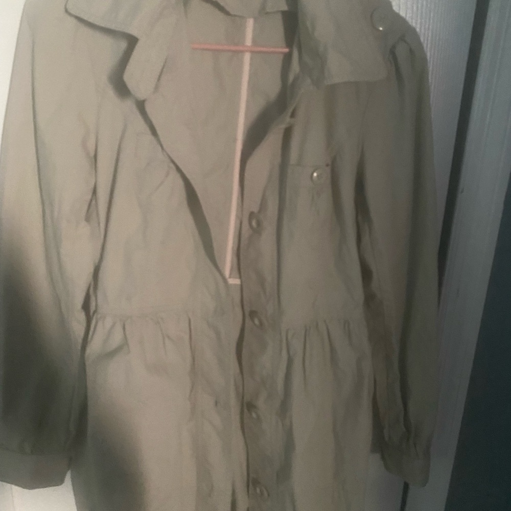 Medium light coat tan color
